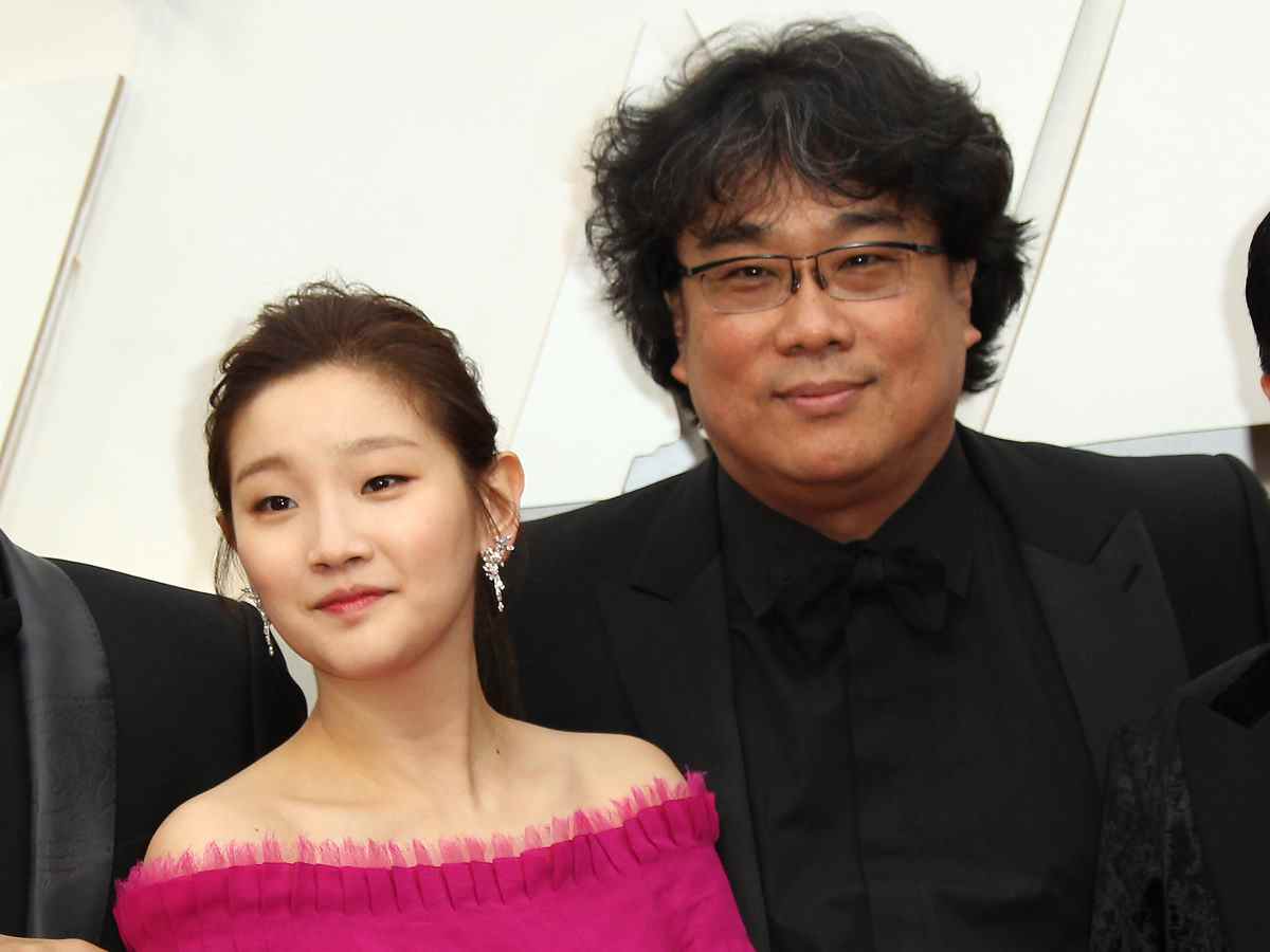 Актрисе Хани Ли досталось за селфи с актерами "Паразитов" на "Оскаре"