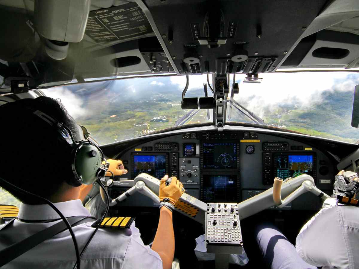 Пилоты подрались прямо в кабине самолета