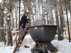 ВАЛЕРИЙ КОМИССАРОВ