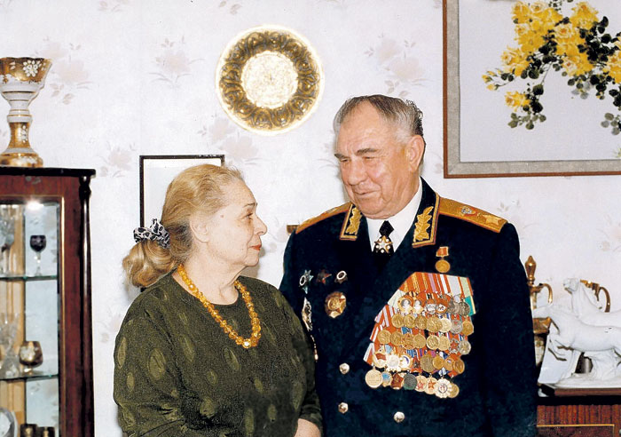 С женой Эммой Евгеньевной