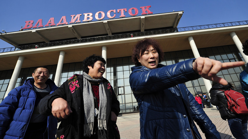 Китайцев полно на Дальнем Востоке. Россия для них - проходной двор, пересадочный узел