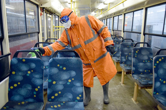 В Ульяновской области первыми начали дважды в день дезинфицировать трамваи и автобусы в целях борьбы с коронавирусом