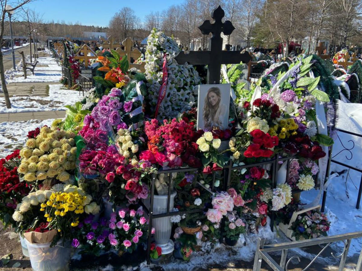 Фото Юлии Началовой В Открытом Гробу