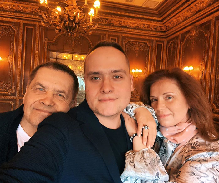 Николай Расторгуев с женой и сыном