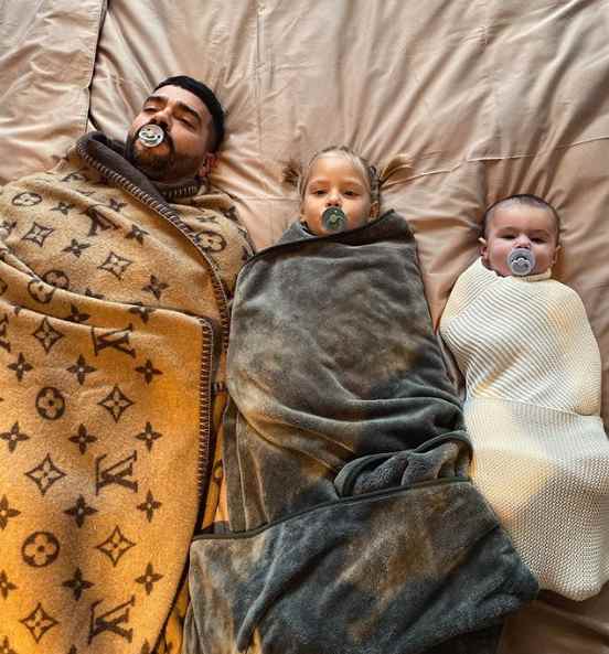 Рэпер Тимати опубликовал странное фото с детьми