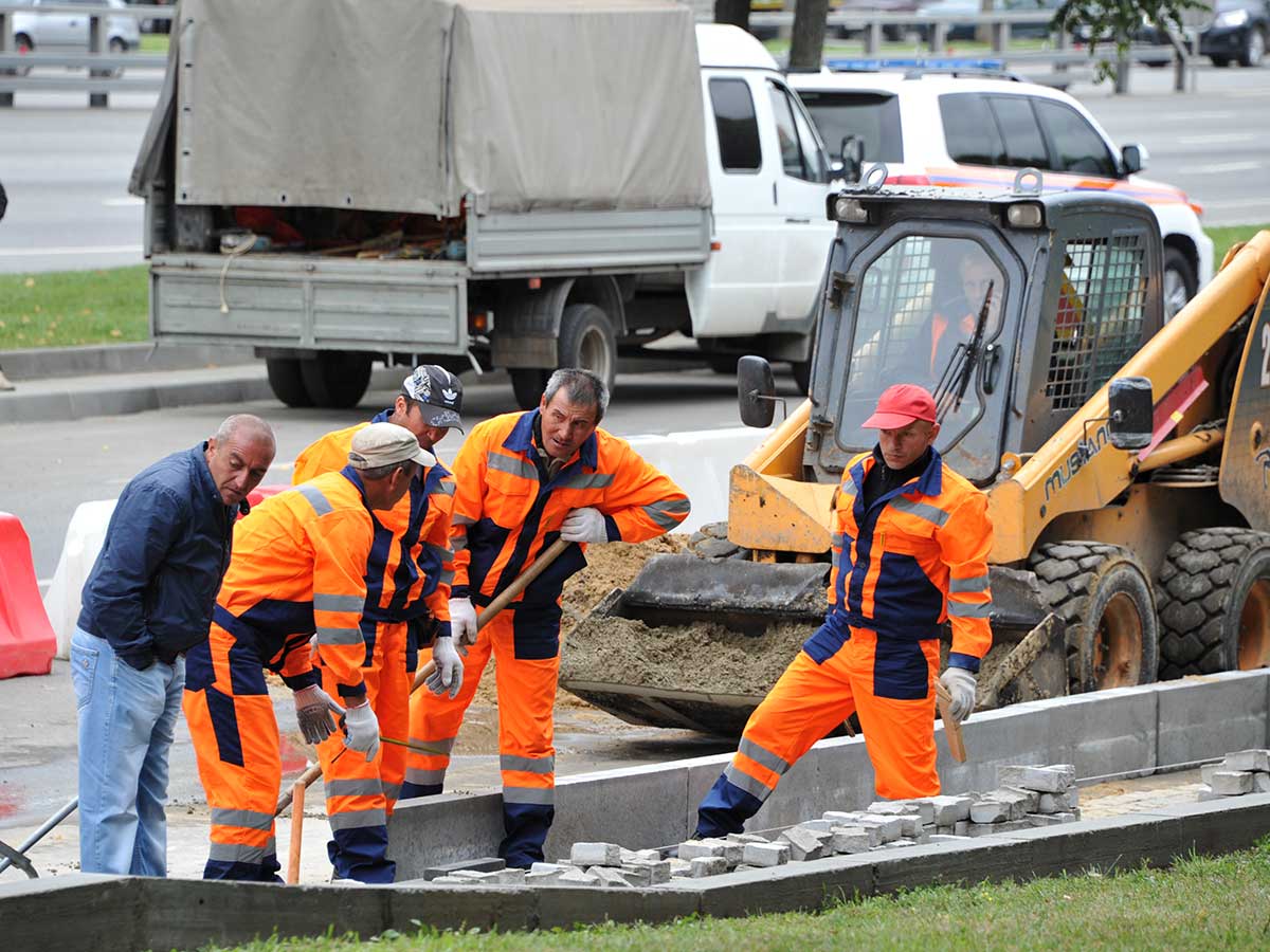 Замену плитки отложили до лучших времен