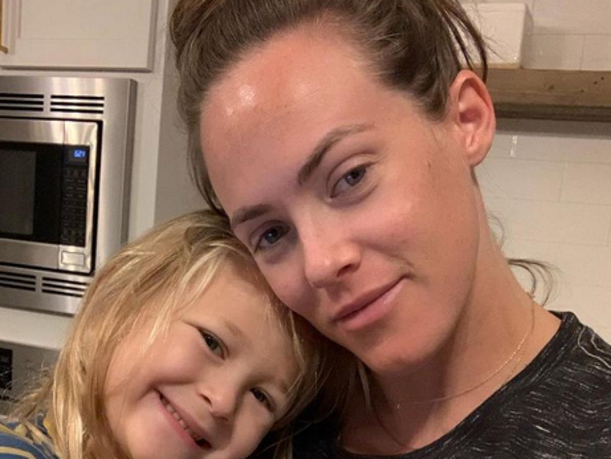 Актриса показала фото умершего сына