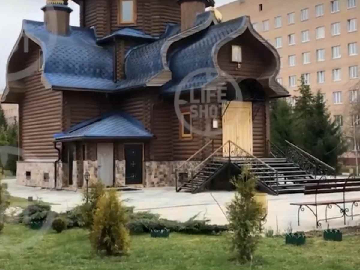 Послушник покончил с собой возле церкви