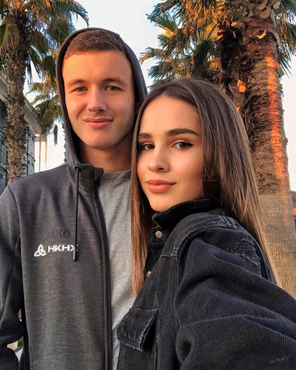 Иван Игнатьев и Арина Осинова