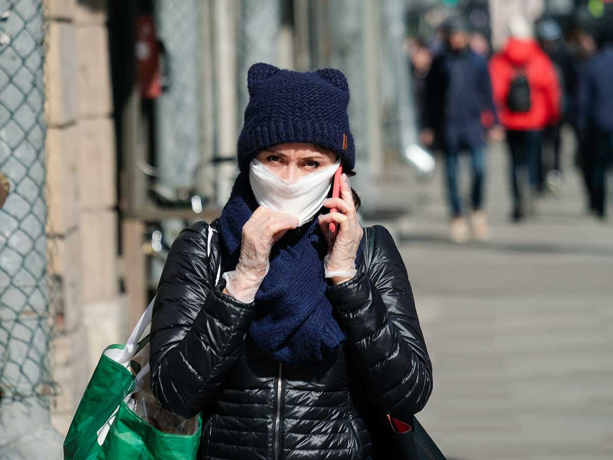 Погода в СПб. Ненастная погода в конце апреля разочарует отсутствием тепла и очередным снегопадом. Однако, по прогнозу, май придет с теплым настроением. До конца недели синоптики обещают потепление до 12 градусов выше нуля