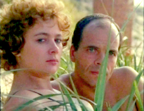 Кадр из советского фильма «Где-то плачет иволга». Шафрову-Марутаеву сыграла Людмила Нильская (с актером Арнисом Лицитисом)