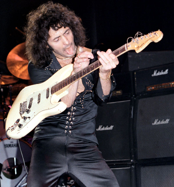 В списке 100 величайших рок-гитаристов мира Ричи Блэкмора поставили на 55-е место