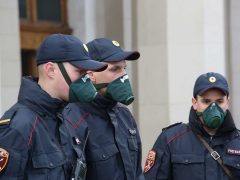 Пожилую жительницу Москвы задержали за нарушение самоизоляции. Фото: Борис Кудрявов