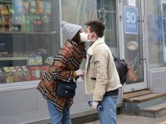 Новые симптомы коронавируса назвали американские и британские врачи. Фото: Борис Кудрявов/»ЭГ»