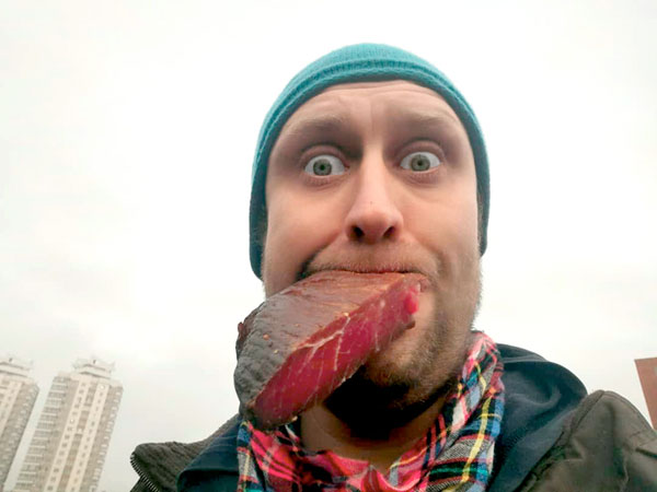 Шрайбер сильно похудел