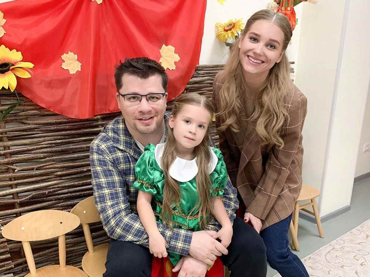 Гарик Харламов показал фото с дочкой