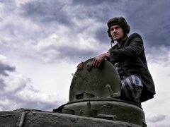 КАДРЫ ИЗ ФИЛЬМА ТАНК Т 34