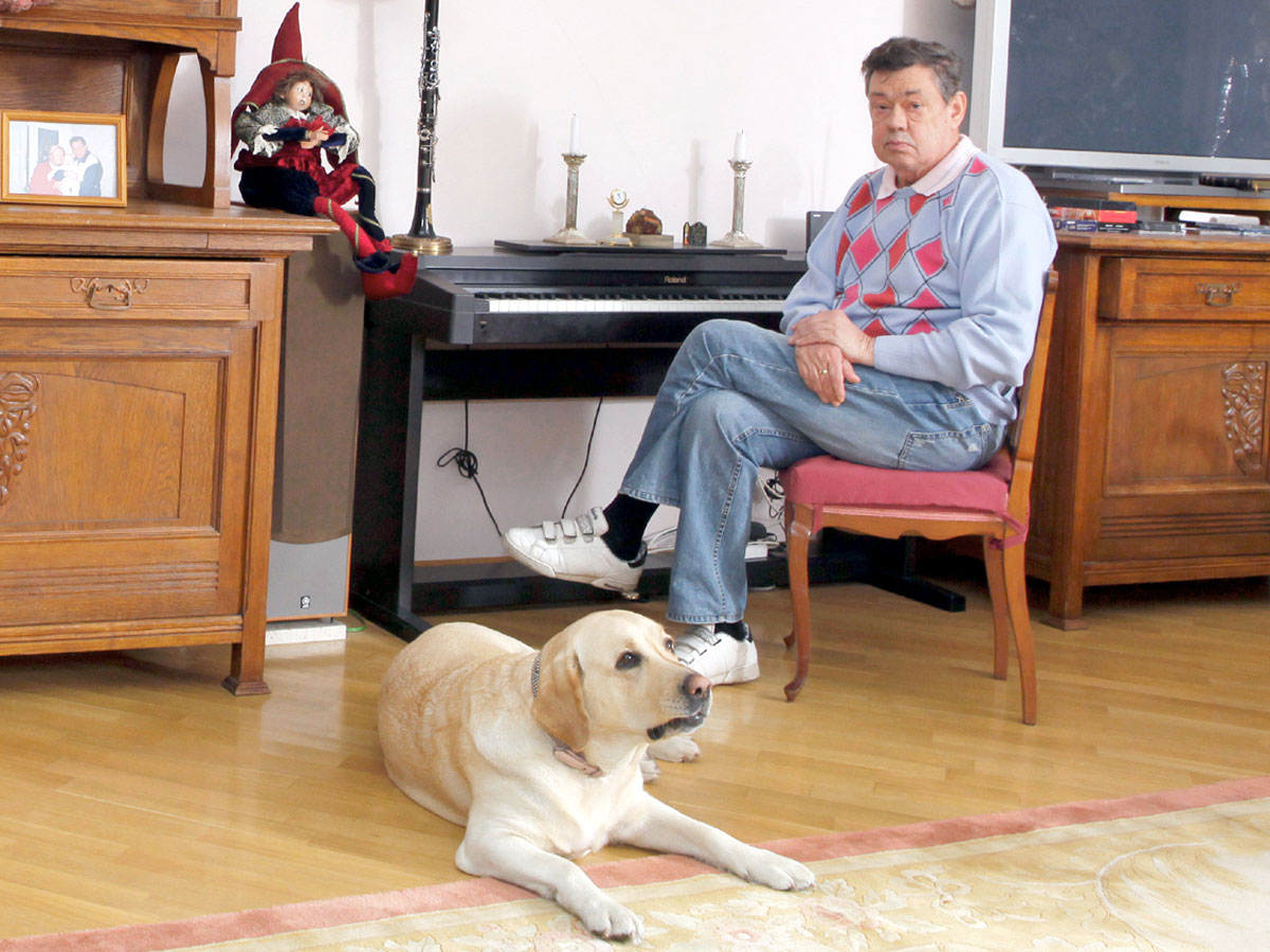 Народный артист Караченцов и его лабрадор циля (2009 г.)