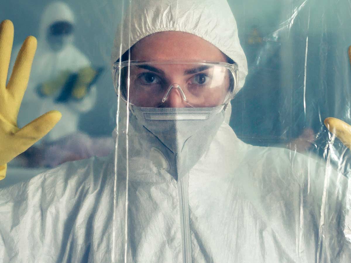 В медленном затухании эпидемии виноваты скептики