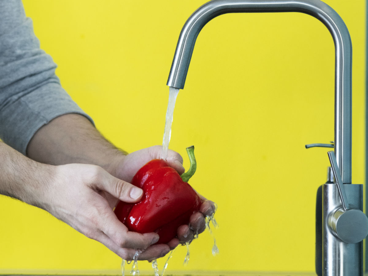 как правильно мыть овощи и фрукты