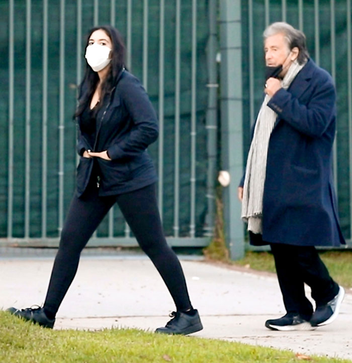 Аль Пачино с юной спутницей