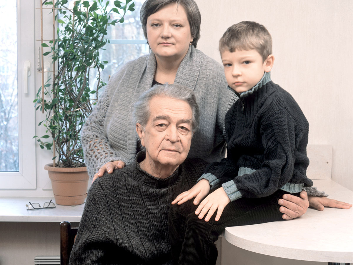 С последней женой Светланой и их Вовой (2005 г.)