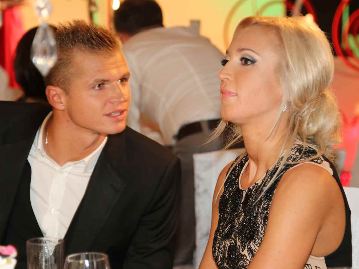 Тарасова осудили за низкое интервью про Бузову