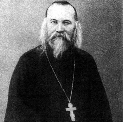 Иеромонах Антоний (в миру Василий Смирнов) до конца благословлял моряков