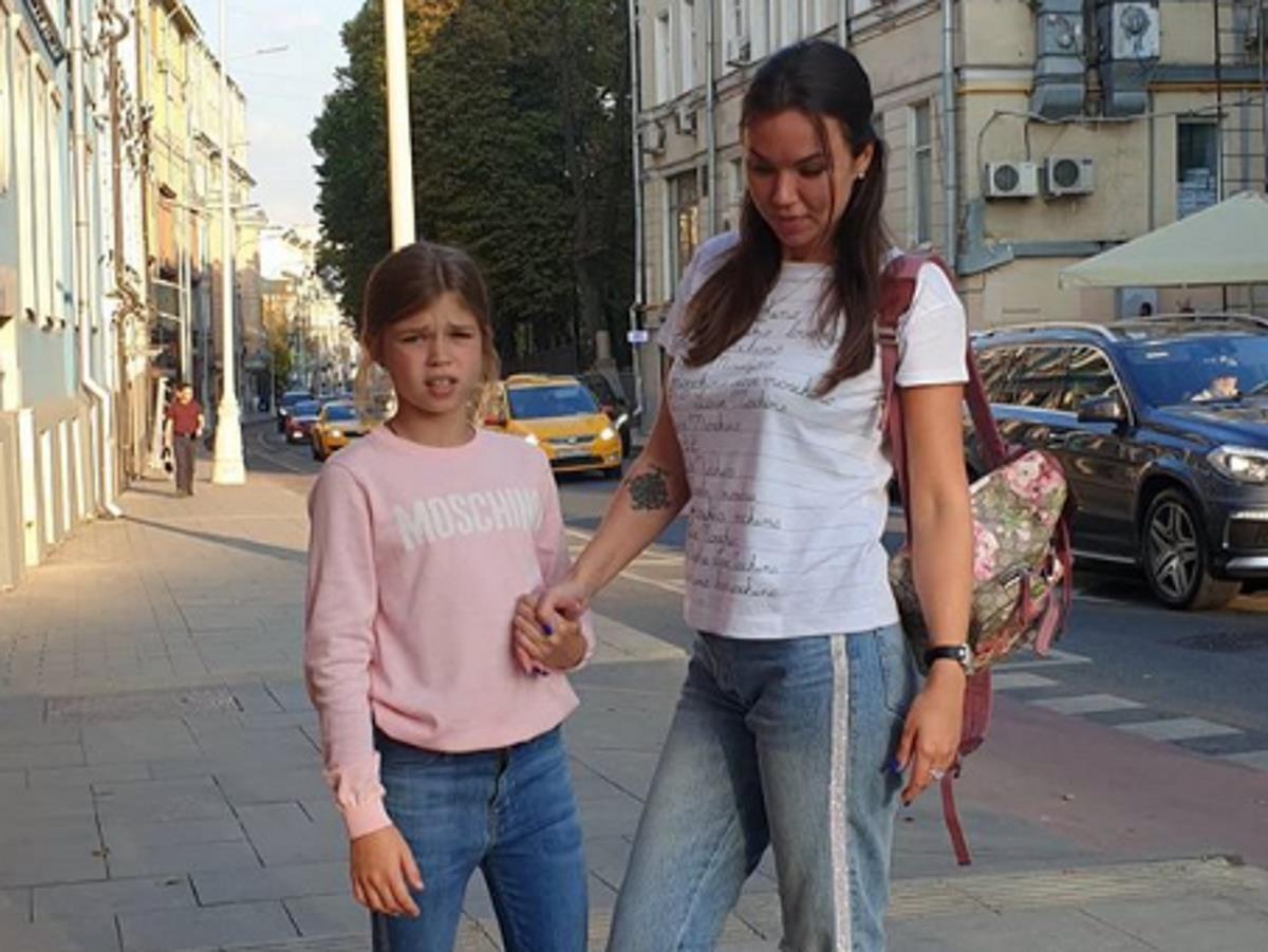 Дмитрий Тарасов не поздравил дочь от первого брака