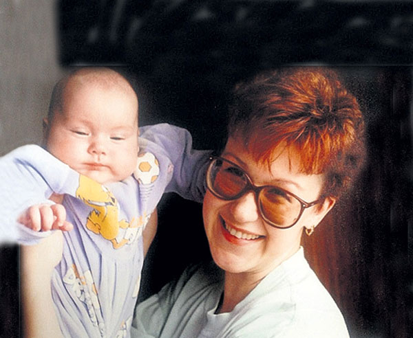 Юлия с маленькой дочуркой Сашенькой