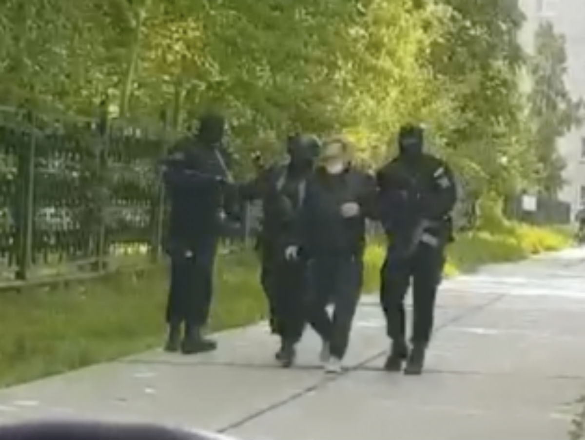 Физрук педофил