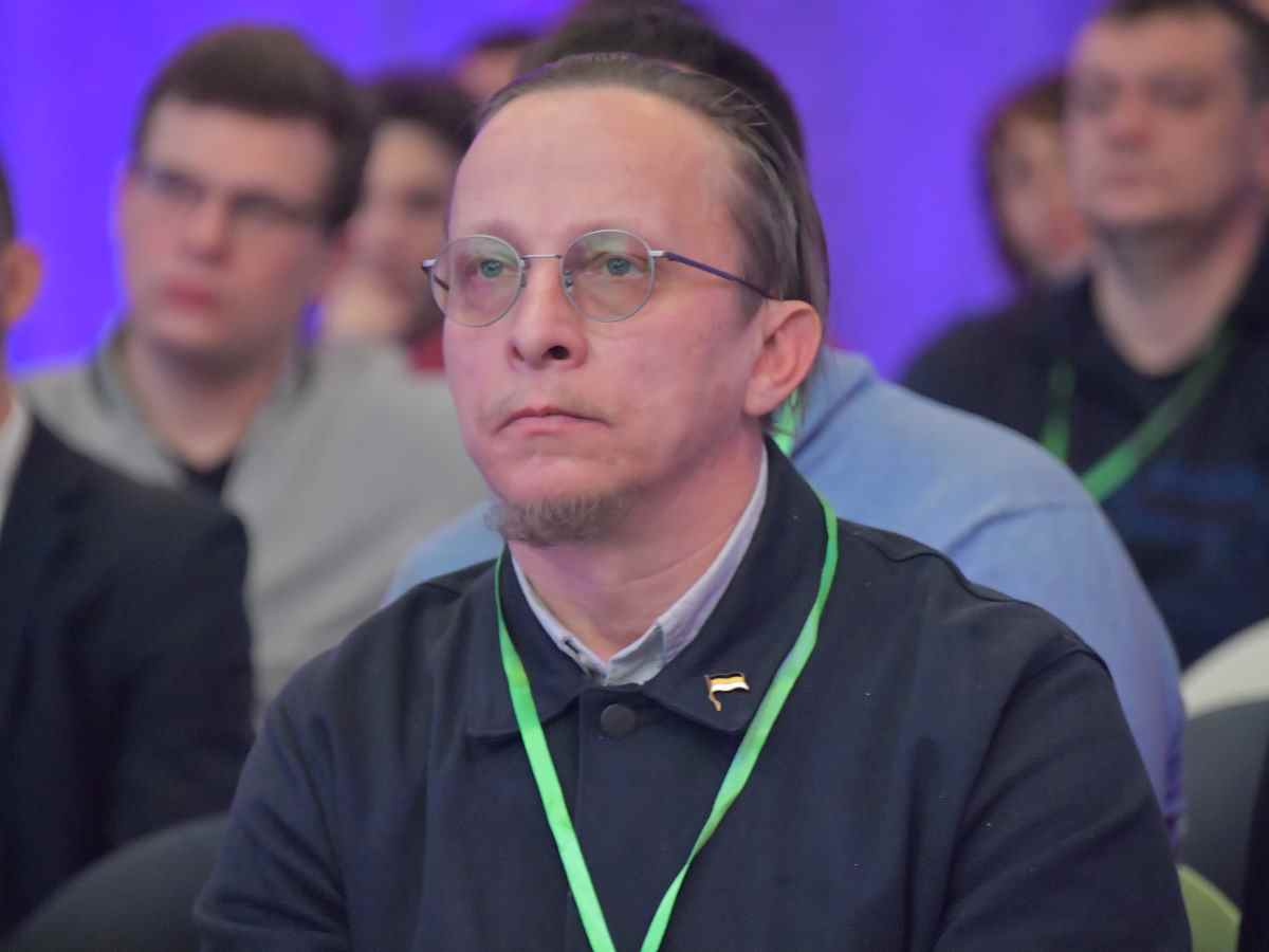 Иван Охлобыстин «Мнет в кулаке фекалии»: Охлобыстин емко высказался про сбежавшего в Израиль Галкина