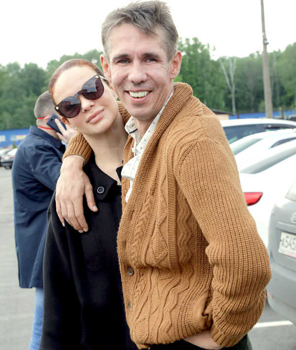 На панихиде Леша понтовался перед своей Евой