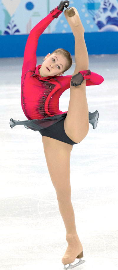 Казалось бы, совсем недавно «девочке в красном пальто» - образ, в котором фигуристка выступила на Олимпиаде-2014 в Сочи, было всего 15