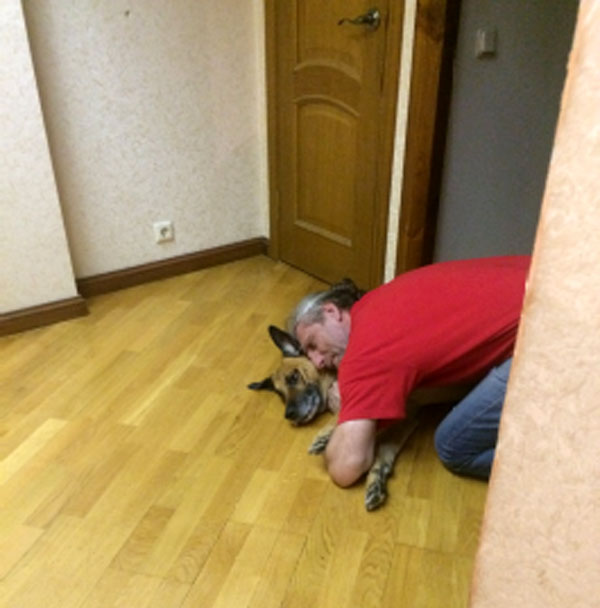 Бывший украинский гастарбайтер, а ныне крупный бизнесмен Анатолий Паливода предан Ирине Юрьевне как собака