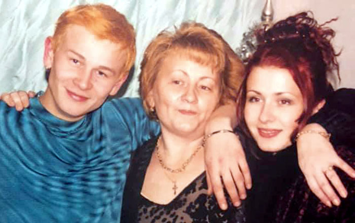 Гарик с мамой Ольгой Ивановной и сестрой Евгенией
