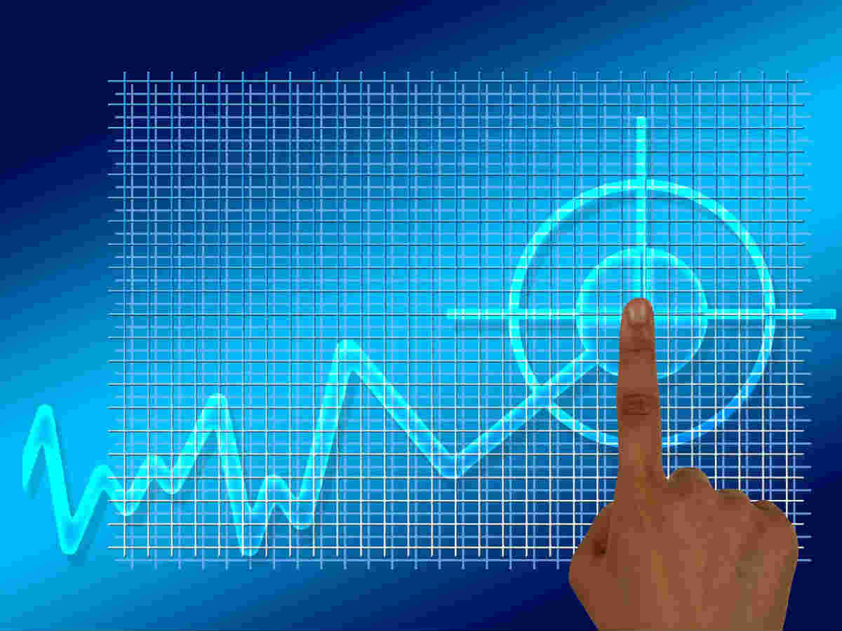 Правительство намерено вернуть экономику России к росту к концу 2021 года