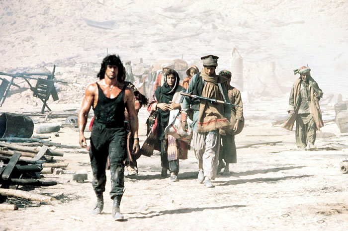 В фильме «Рэмбо-3» герой Сильвестра Сталлоне сражается вместе с «хорошими» исламистами против «злодеев» из Советской армии