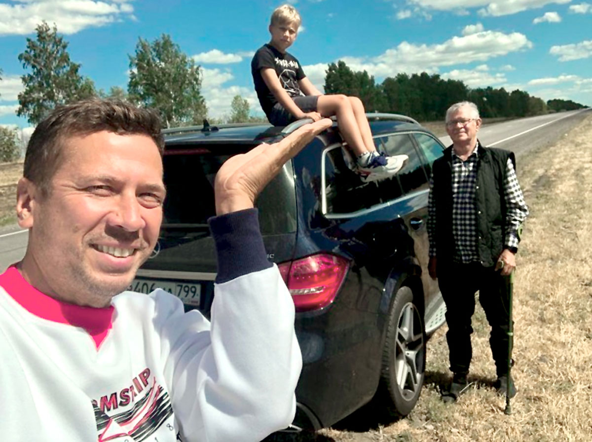 Андрей Мерзликин - увлеченный автопутешественник. Он свозил сына Федю на родину отца на границе Воронежской и Тамбовской областей