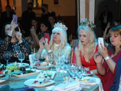 На премии «Лотос» наградили тарологов и ведуний