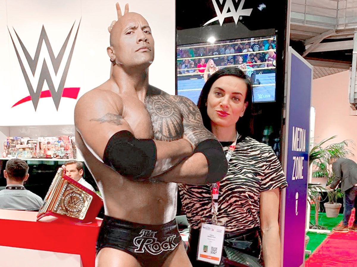 Елена неудачно пошутила над знаменитым темнокожим актером Дуэйном Джонсоном