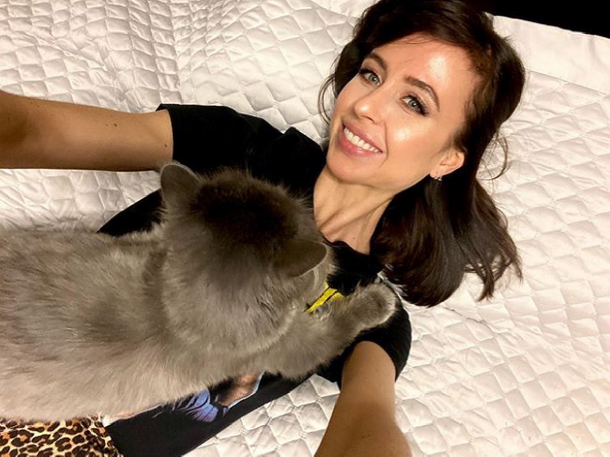 В Сети подсчитали доходы Мирославы Карпович