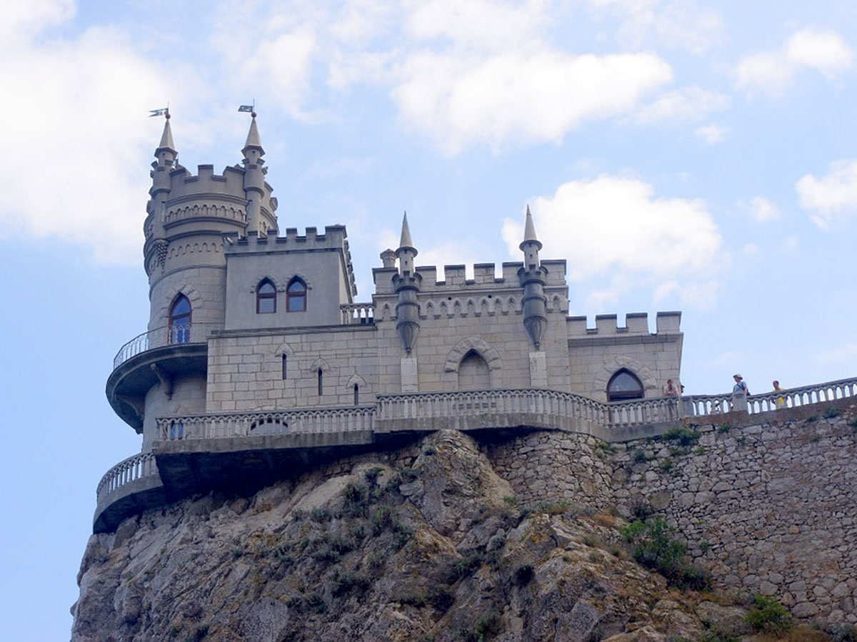 «Ласточкино гнездо»