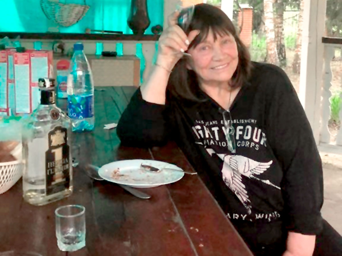 Лариса Лужина