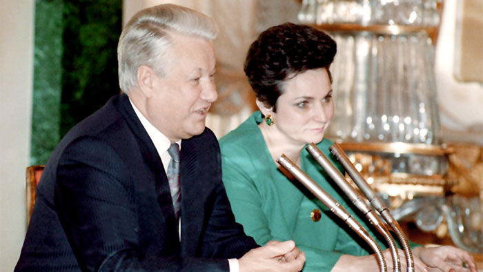 В большую политику Лахову привел Ельцин
