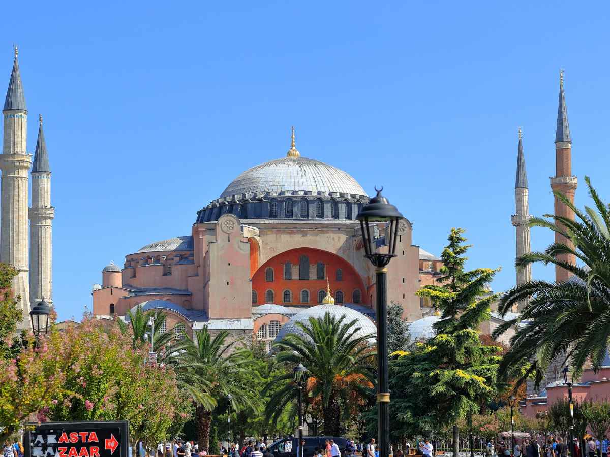 Собор Святой Софии снова превратят в мечеть
