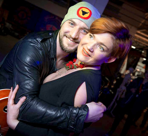 Устюгов может довести свою Марию не только до смеха