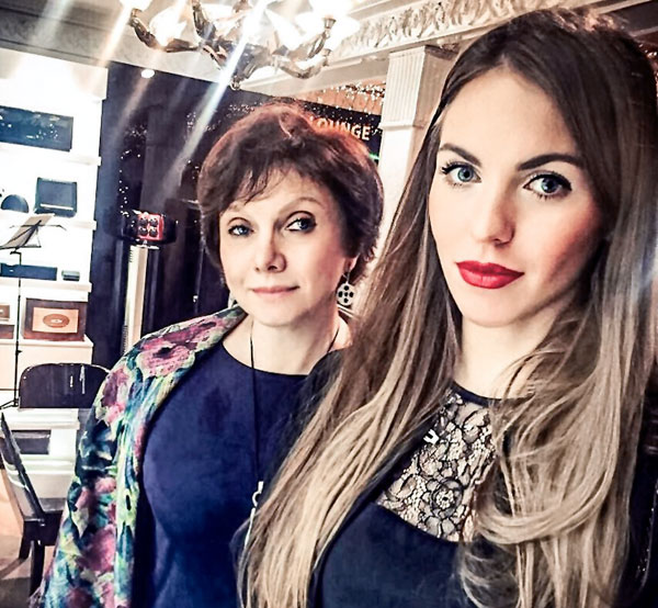 Первая супруга «телекиллера» с младшей дочерью Ксенией