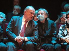 Геннадий Зюганов и вдова Николая Губенко — актриса Жанна Болотова