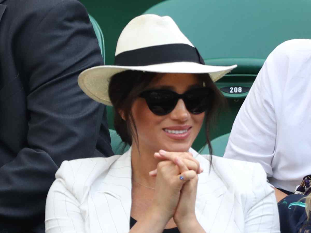 Меган Маркл осудили за покупку дома у российского олигарха